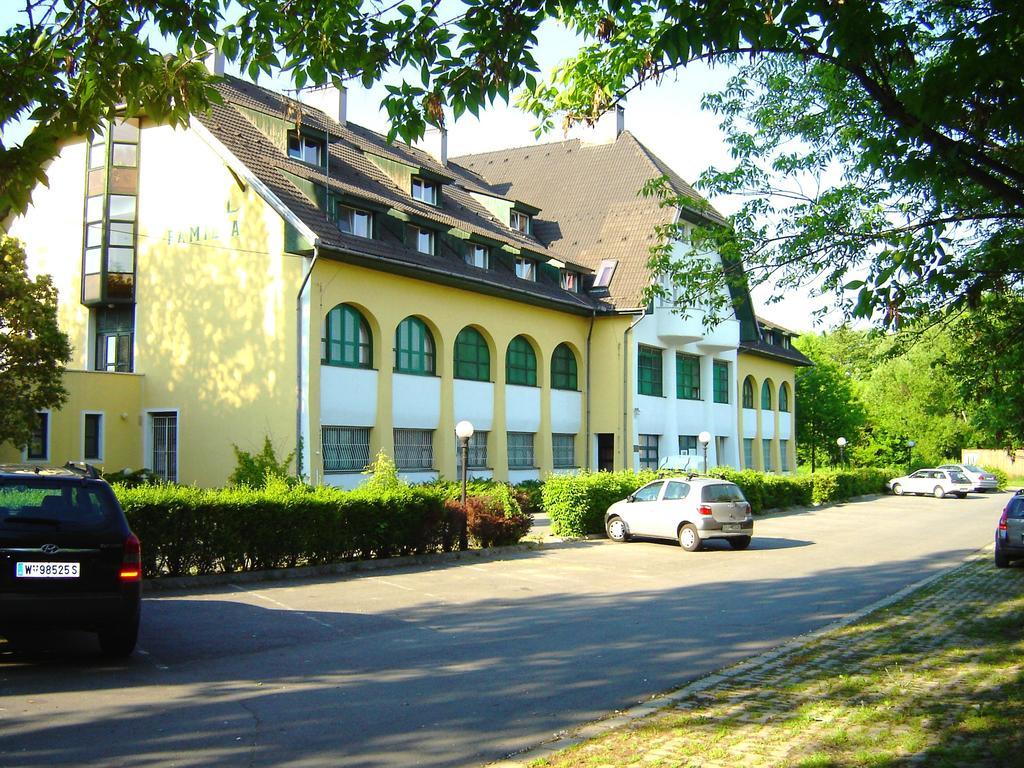 Hotel Familia Zamárdi Exteriér fotografie