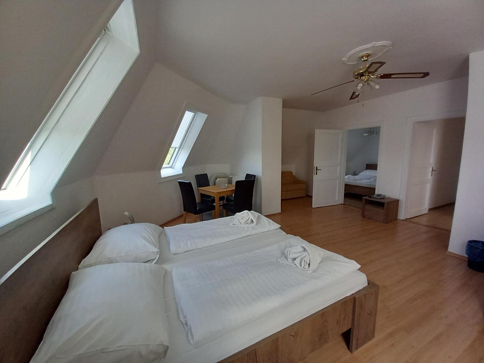 Hotel Familia Zamárdi Exteriér fotografie
